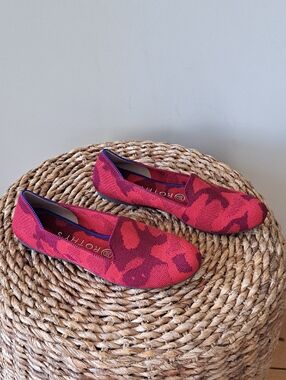 Rothy's Womens Preppy/Comfy Camo Red Stretch Smoking Loafers Black Soles 7
